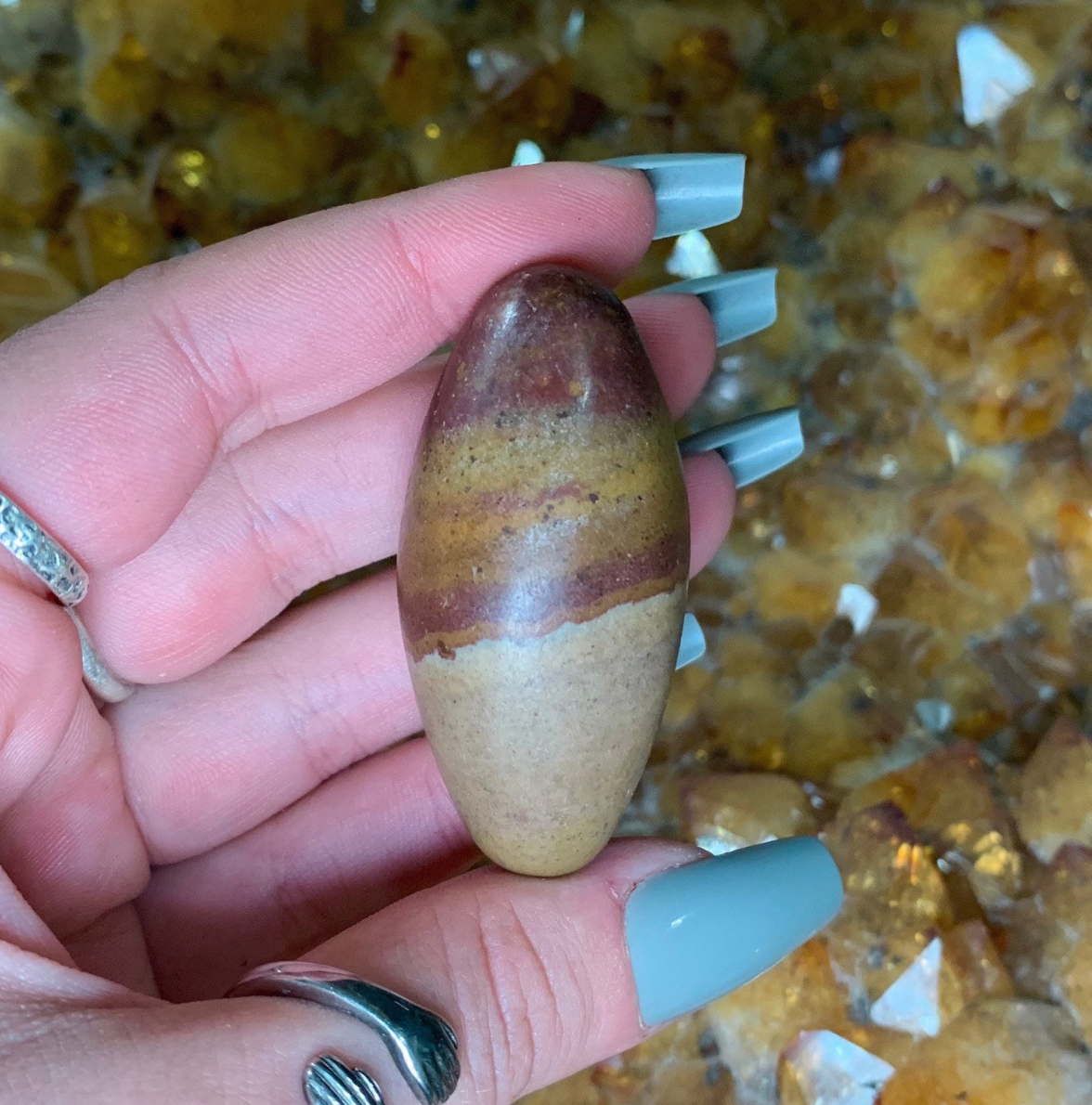 SHIVA LINGAMS w/ Yonidab 3"-4"