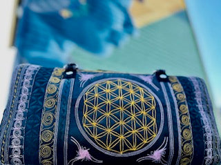 HAND-CRAFTED 2-PIECE TRAVEL SET " FLOWER OF LIFE"